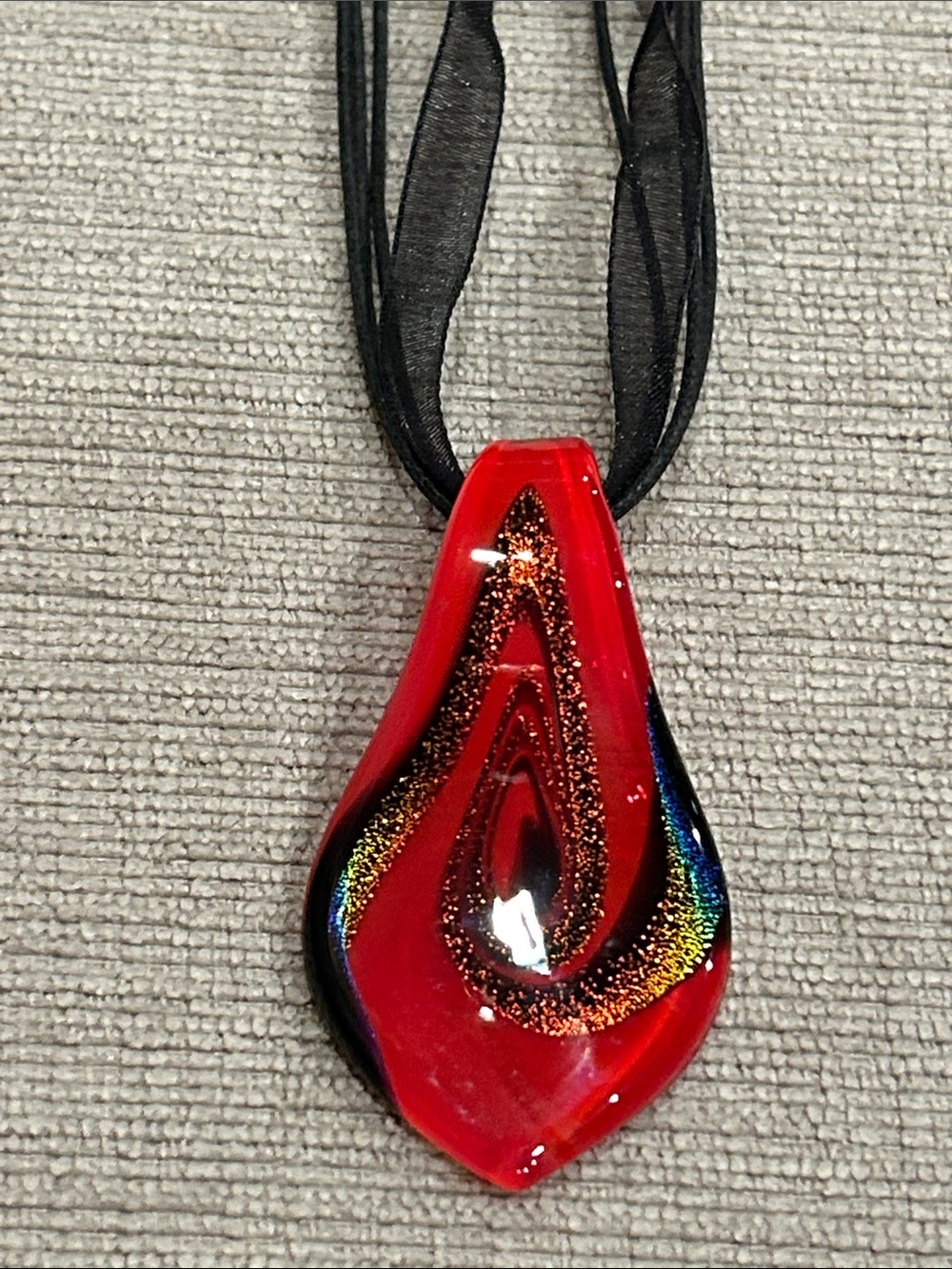Red Glass Teardrop Pendant Necklace image 2